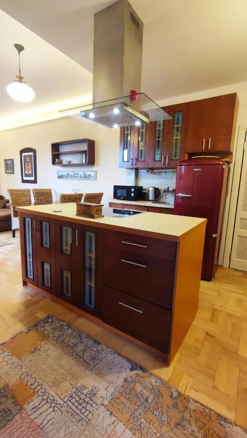 Art Styles Boutique Apartment เซนเทนแดร ภายนอก รูปภาพ